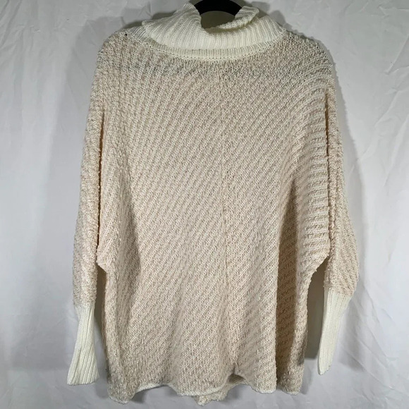 Moon & Madison Sweater Women’s XS Cream White Turtle Neck Oversized Pullover - Picture 9 of 10
